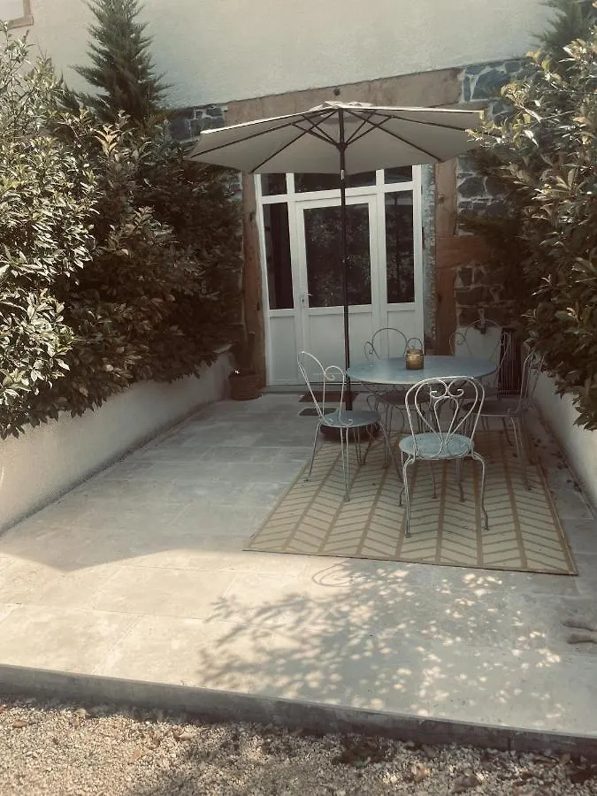 Le Clos Chacel Appartement Sourcieux-les-Mines 0*,
